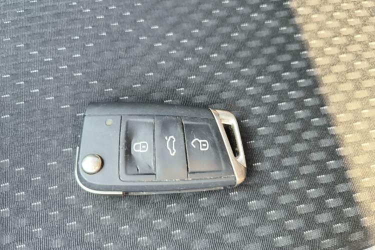 Used Volkswagen Tacqua 2023 200TSI DSG Joy-Connect Edition Vehicle Key