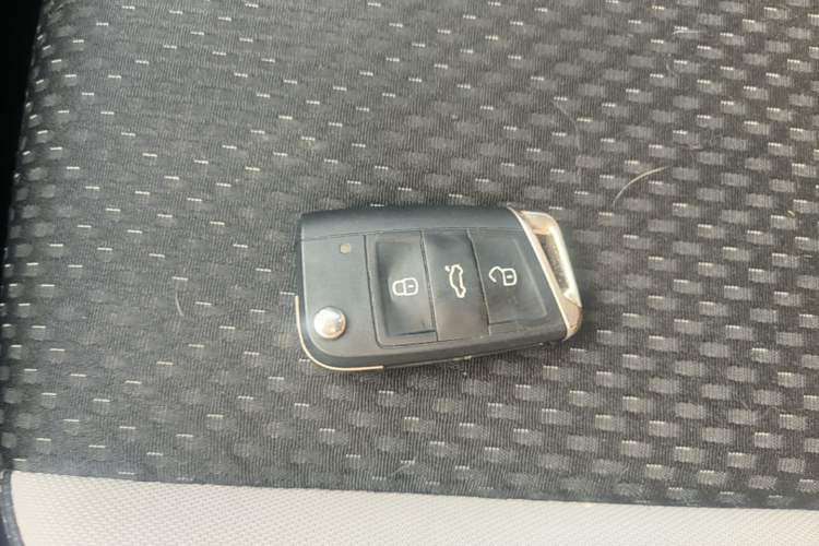Used Volkswagen Tacqua 2023 200TSI DSG Joy-Connect Edition Vehicle Key