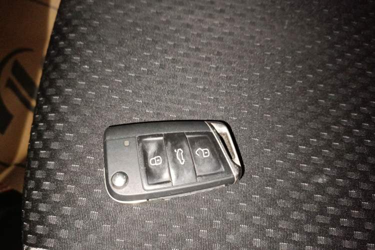 Used Volkswagen Tacqua 2023 200TSI DSG Joy-Connect Edition Vehicle Key