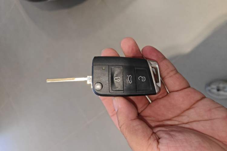 Used Volkswagen Tacqua 2023 200TSI DSG Joy-Connect Edition Vehicle Key