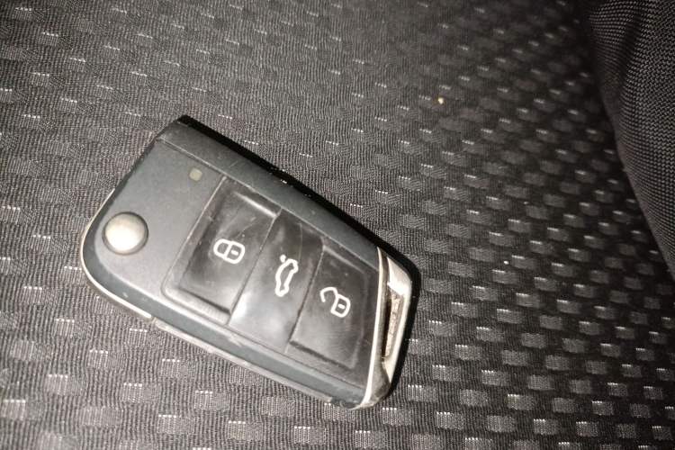 Used Volkswagen Tacqua 2023 200TSI DSG Joy-Connect Edition Vehicle Key