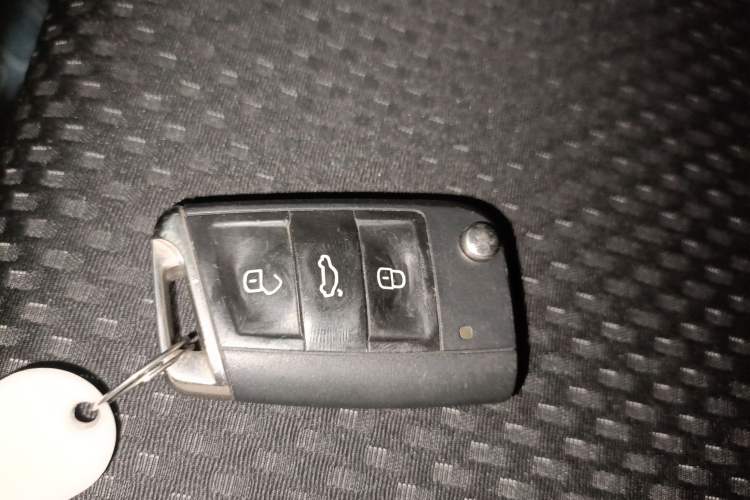 Used Volkswagen Tacqua 2023 200TSI DSG Joy-Connect Edition Vehicle Key