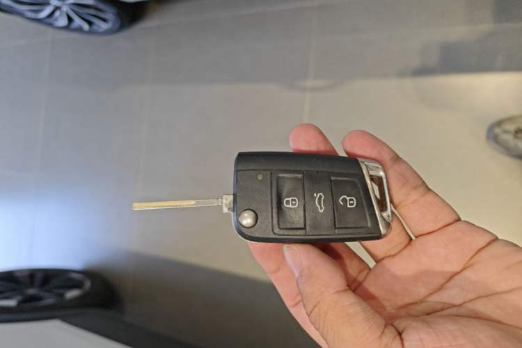 Used Volkswagen Tacqua 2023 200TSI DSG Joy-Connect Edition Vehicle Key