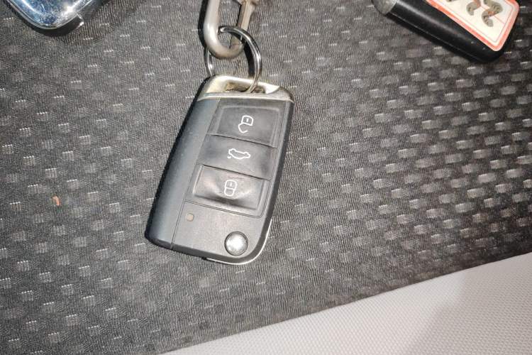 Used Volkswagen Tacqua 2023 200TSI DSG Joy-Connect Edition Vehicle Key
