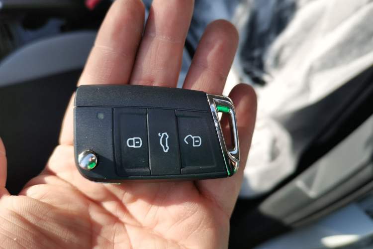 Used Volkswagen Tacqua 2023 200TSI DSG Joy-Connect Edition Vehicle Key