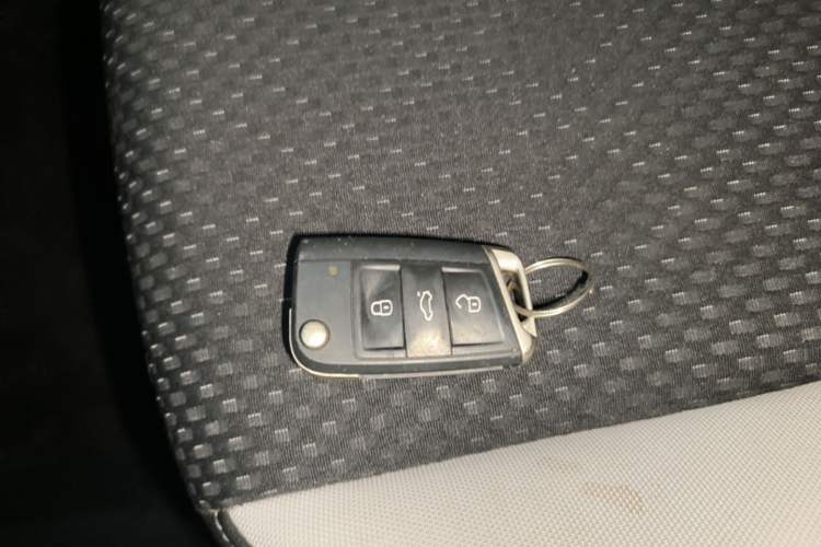 Used Volkswagen Tacqua 2023 200TSI DSG Joy-Connect Edition Vehicle Key