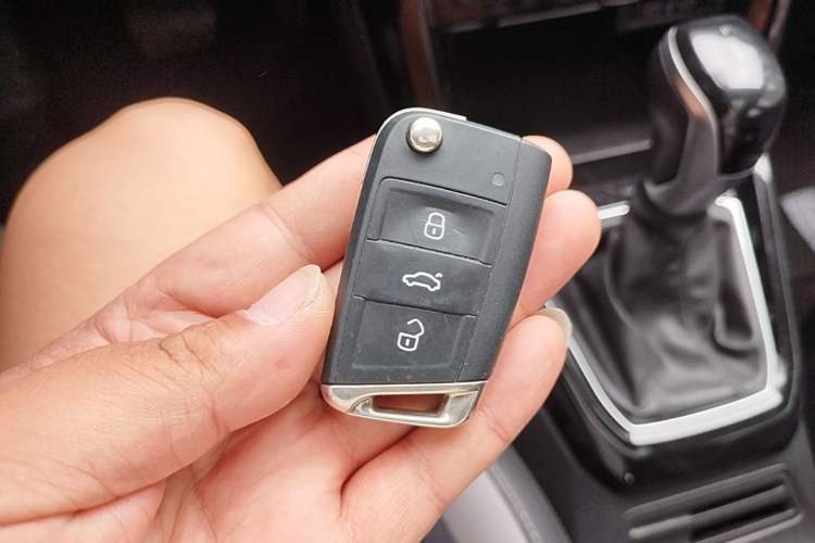 Used Volkswagen Tacqua 2023 200TSI DSG Joy-Connect Edition Vehicle Key