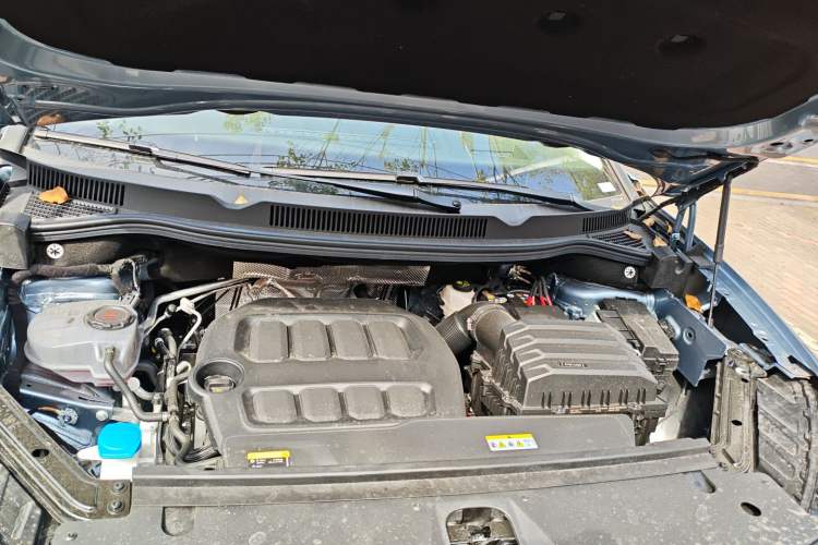 Used Volkswagen Talagon 2026 Model 450TSI Four-Wheel Drive Flagship 6-Seater Engine Bay