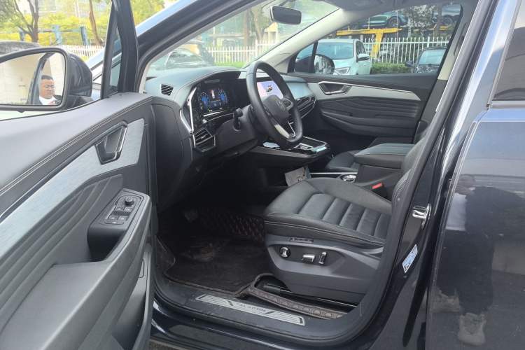 Used Volkswagen Talagon 2021 330TSI Two-Wheel-Drive Luxury Edition – Scenic Version Interior 2