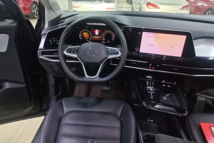 Used Volkswagen Talagon 2021 330TSI Two-Wheel-Drive Luxury Edition – Scenic Version Audio And AC Panel