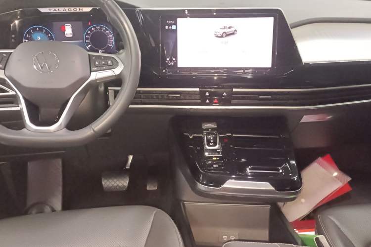 Used Volkswagen Talagon 2021 330TSI Two-Wheel-Drive Luxury Edition – Scenic Version Audio And AC Panel