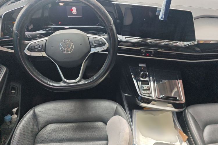 Used Volkswagen Talagon 2021 380TSI Four-Wheel Drive Luxury "Jiajing" Edition Pro Limited Edition Center Console
