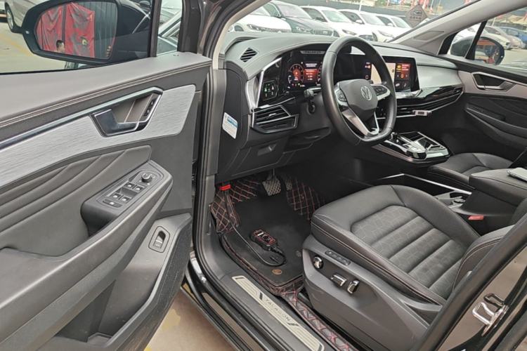 Used Volkswagen Talagon 2021 330TSI Two-Wheel-Drive Luxury Edition – Scenic Version Driver Seat