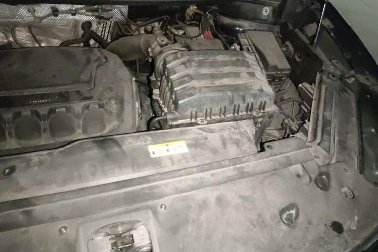 Used Volkswagen Talagon 2021 330TSI Two-Wheel-Drive Luxury Edition – Scenic Version Engine Bay Left