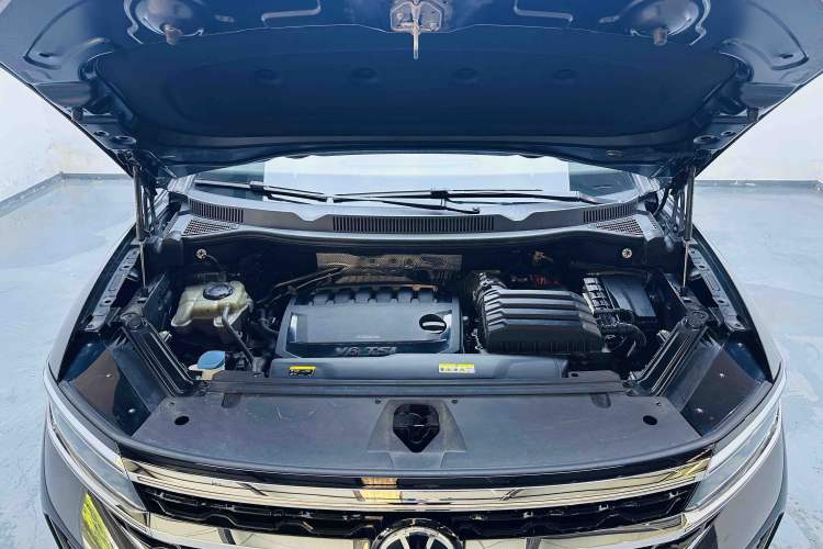 Used Volkswagen Talagon 2021 530TSI Four-Wheel Drive Flagship Shengjing Edition Pro Engine Bay