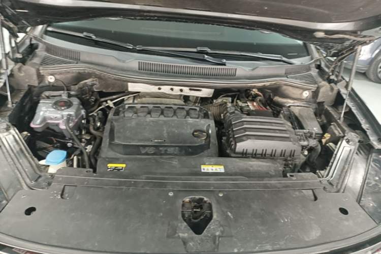 Used Volkswagen Talagon 2021 530TSI Four-Wheel Drive Flagship Shengjing Edition Pro Engine Bay
