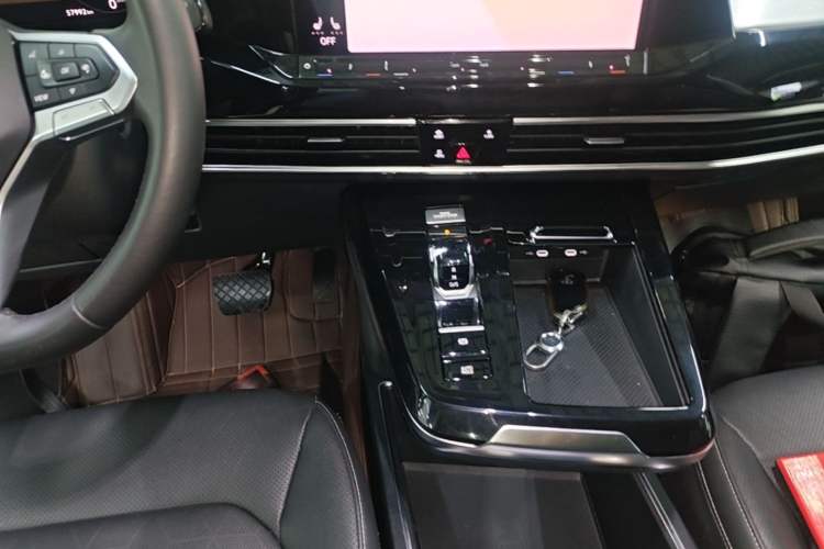Used Volkswagen Talagon 2021 330TSI Two-Wheel-Drive Luxury Edition – Scenic Version Gear Lever