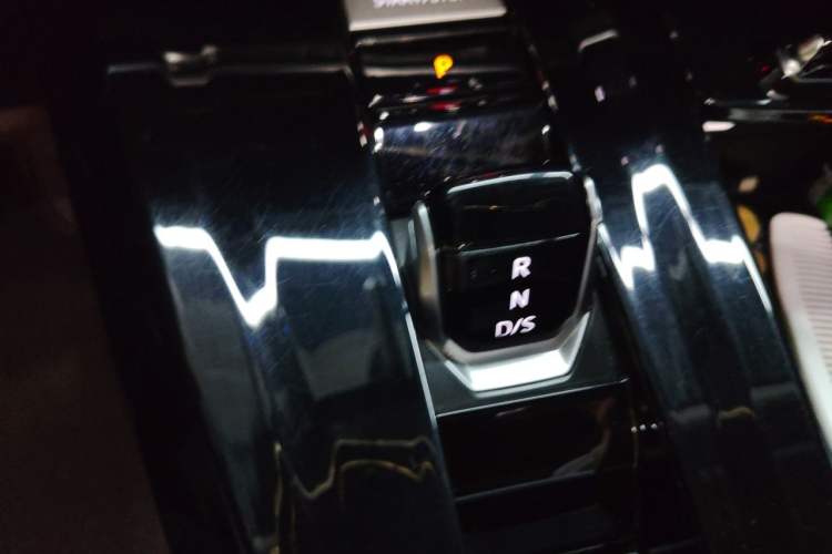 Used Volkswagen Talagon 2021 530TSI Four-Wheel Drive Flagship Shengjing Edition Pro Gear Lever