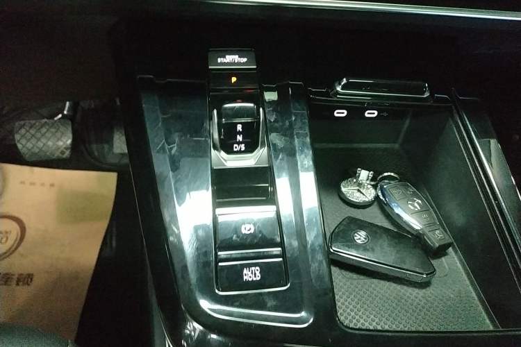 Used Volkswagen Talagon 2021 530TSI Four-Wheel Drive Flagship Shengjing Edition Pro Gear Lever