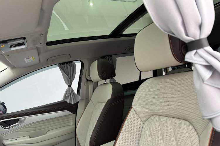 Used Volkswagen Talagon 2021 530TSI Four-Wheel Drive Flagship Shengjing Edition Pro Headliner