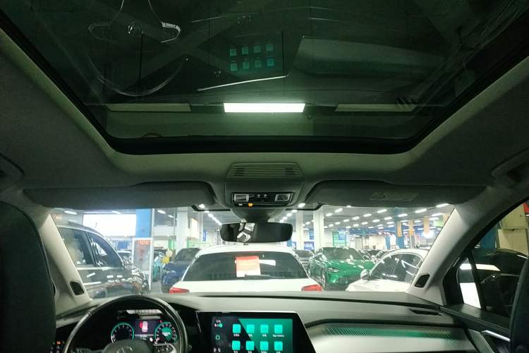 Used Volkswagen Talagon 2021 530TSI Four-Wheel Drive Flagship Shengjing Edition Pro Headliner