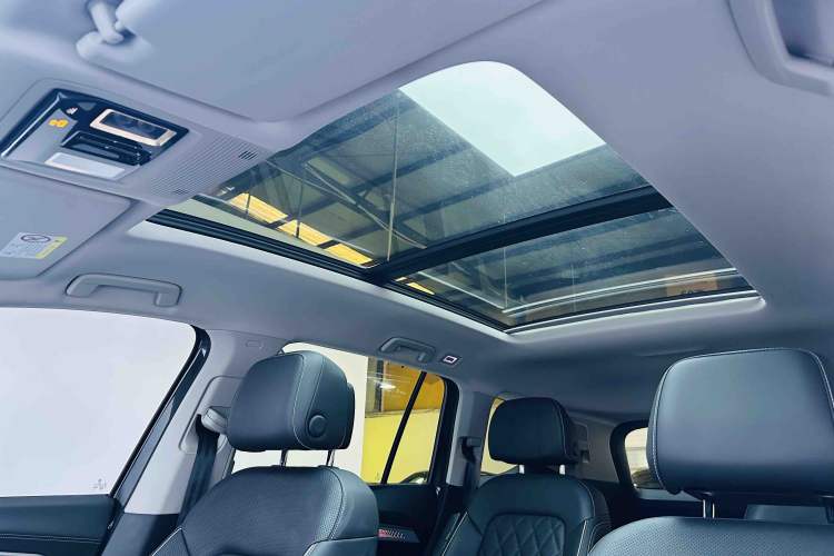Used Volkswagen Talagon 2021 530TSI Four-Wheel Drive Flagship Shengjing Edition Pro Headliner