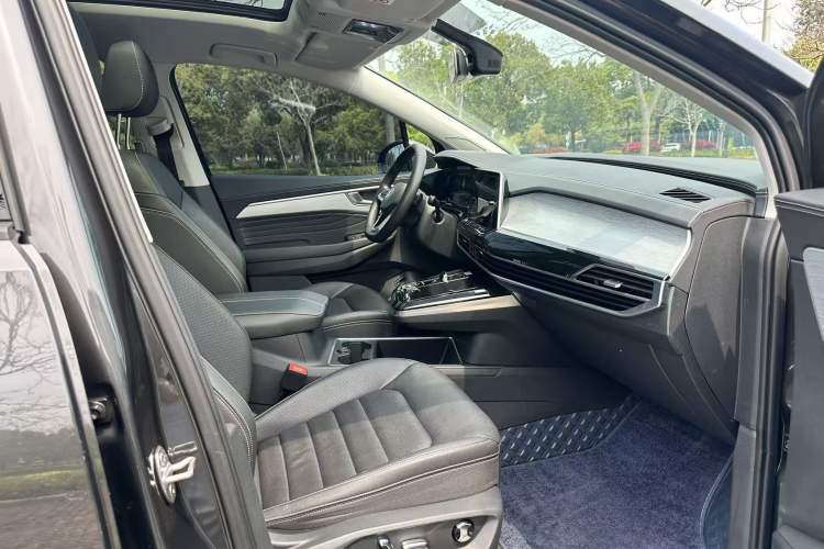 Used Volkswagen Talagon 2021 330TSI Two-Wheel-Drive Luxury Edition – Scenic Version Interior 11