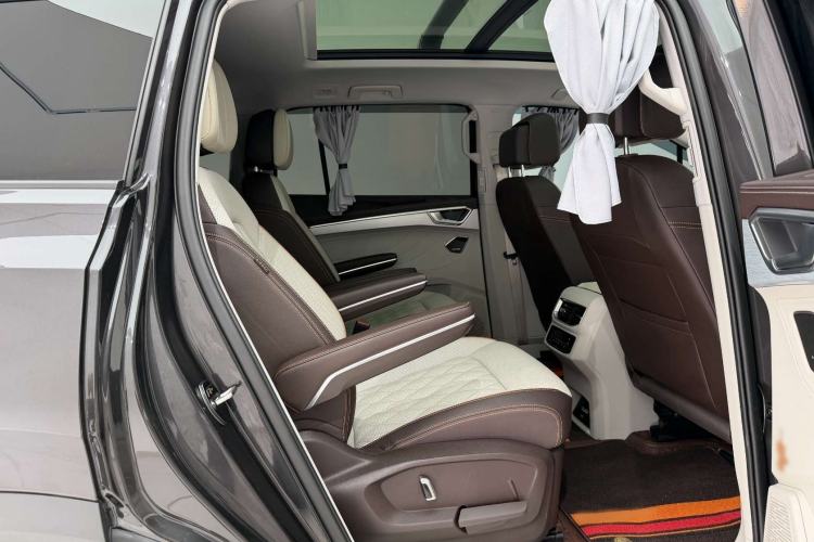 Used Volkswagen Talagon 2021 530TSI Four-Wheel Drive Flagship Shengjing Edition Pro Interior 2