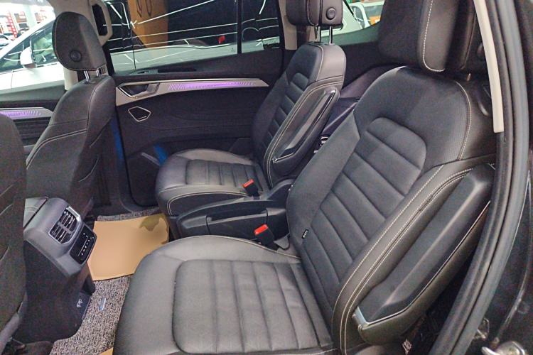 Used Volkswagen Talagon 2021 330TSI Two-Wheel-Drive Luxury Edition – Scenic Version Interior 4