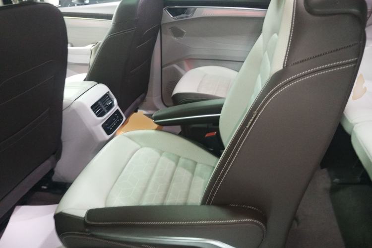 Used Volkswagen Talagon 2021 380TSI Four-Wheel Drive Luxury Premium Edition Pro Interior 4