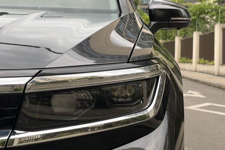 Used Volkswagen Talagon 2021 330TSI Two-Wheel-Drive Luxury Edition – Scenic Version Left Front Headlight
