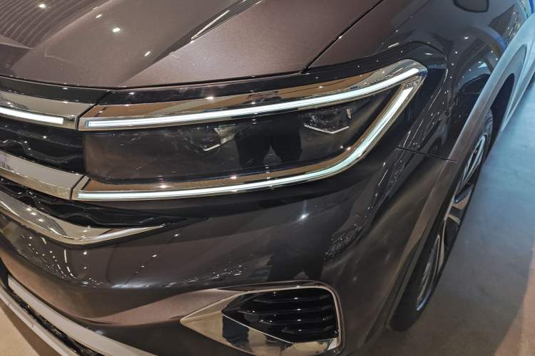 Used Volkswagen Talagon 2021 380TSI Four-Wheel Drive Flagship Version Left Front Headlight