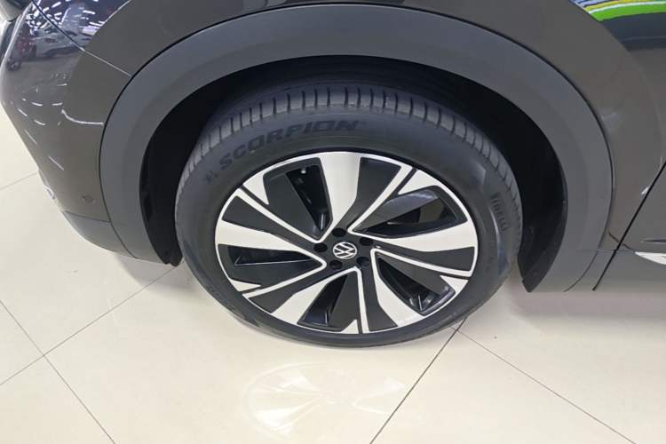 Used Volkswagen Talagon 2021 380TSI Four-Wheel Drive Flagship Version Left Front Wheel Hub