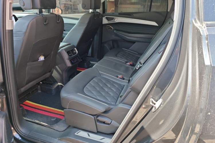 Used Volkswagen Talagon 2021 530TSI Four-Wheel Drive Flagship Shengjing Edition Pro Left Rear Seat
