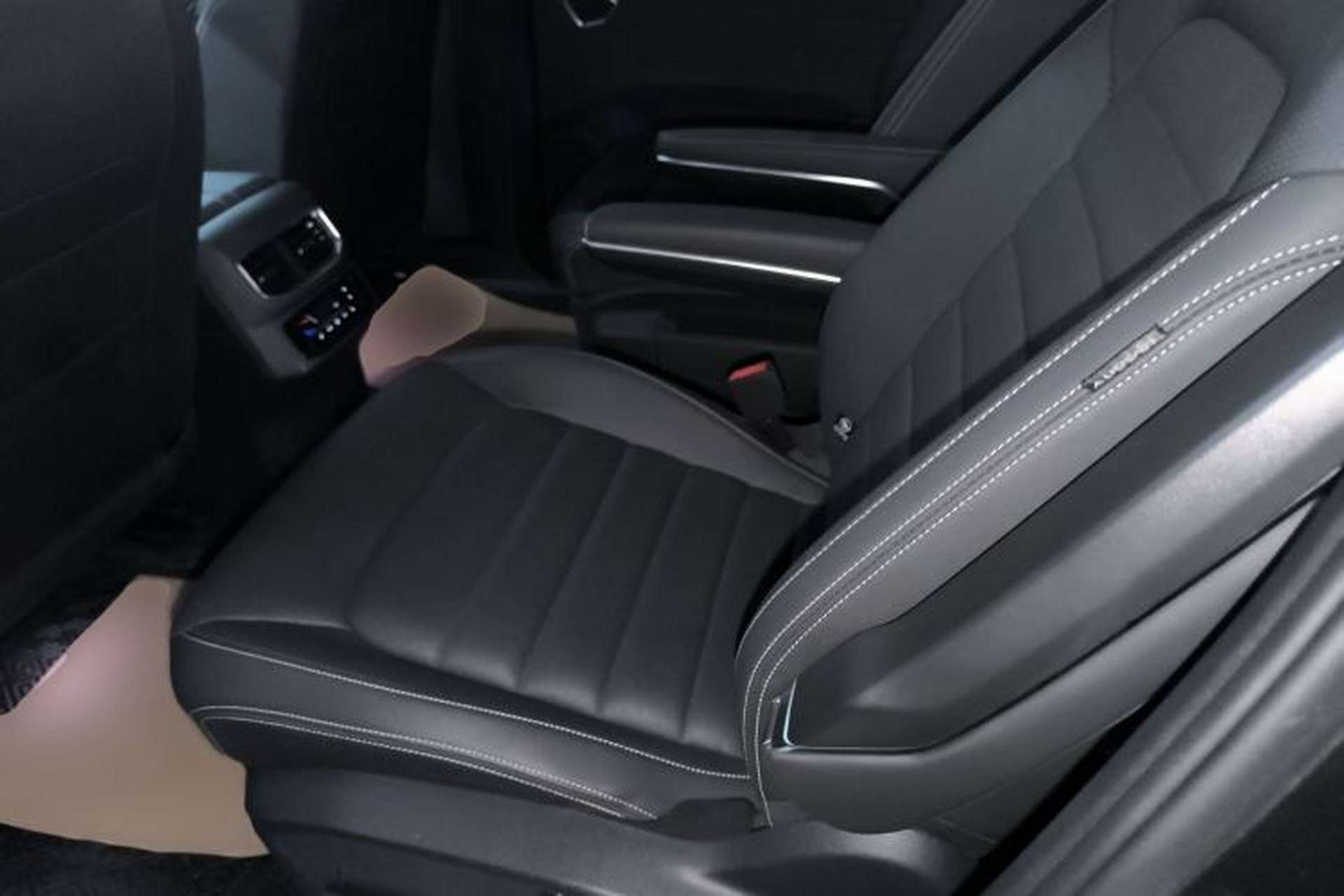 Used Volkswagen Talagon 2021 380TSI Four-Wheel Drive Luxury Premium Edition Pro Left Rear Seat