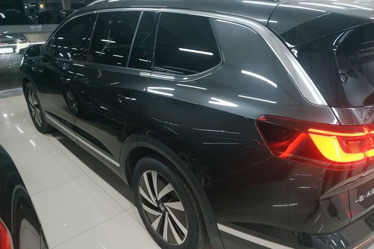 Used Volkswagen Talagon 2021 330TSI Two-Wheel-Drive Luxury Edition – Scenic Version Left Side