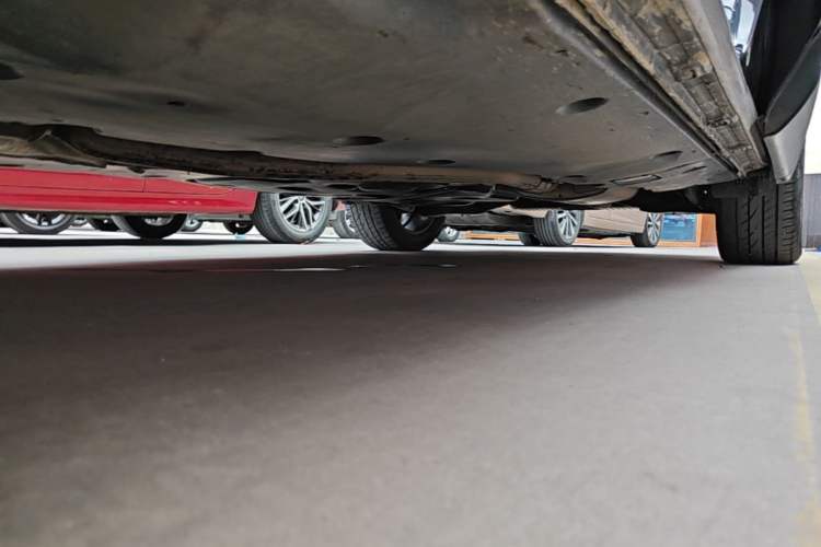 Used Volkswagen Talagon 2021 330TSI Two-Wheel-Drive Luxury Edition – Scenic Version Left Side Sill