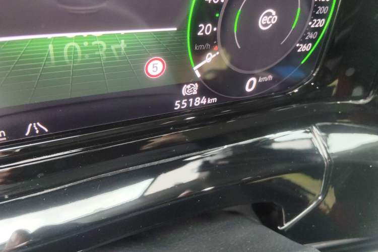 Used Volkswagen Talagon 2021 380TSI Four-Wheel Drive Flagship Version Odometer Close Up