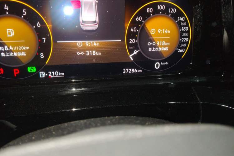 Used Volkswagen Talagon 2021 330TSI Two-Wheel-Drive Luxury Edition – Scenic Version Odometer Close Up