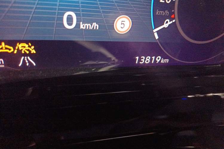 Used Volkswagen Talagon 2021 530TSI Four-Wheel Drive Flagship Shengjing Edition Pro Odometer Close Up