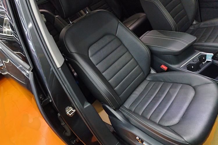 Used Volkswagen Talagon 2021 330TSI Two-Wheel-Drive Luxury Edition – Scenic Version Right Front Seat
