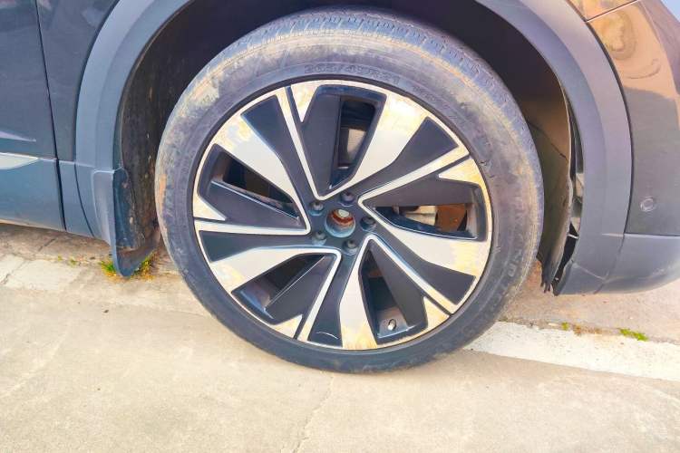 Used Volkswagen Talagon 2021 380TSI Four-Wheel Drive Flagship Version Right Front Wheel Hub