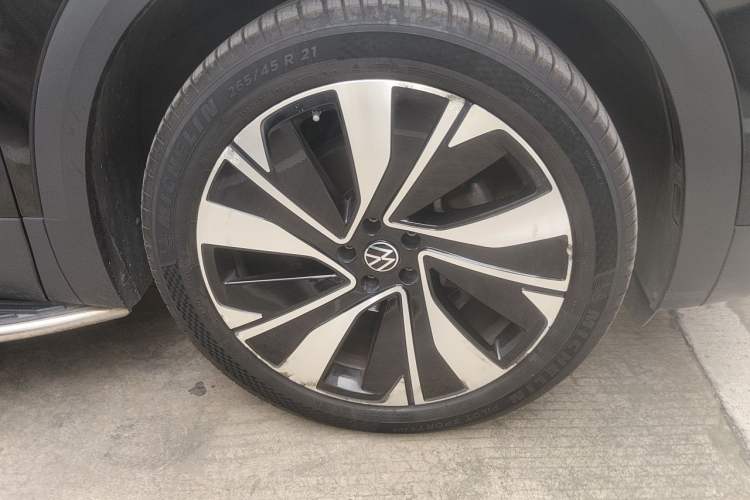 Used Volkswagen Talagon 2021 380TSI Four-Wheel Drive Flagship Version Right Front Wheel Hub
