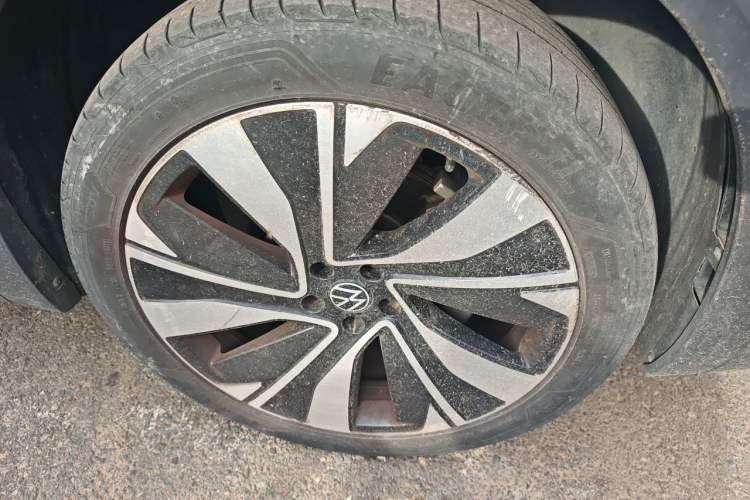 Used Volkswagen Talagon 2021 380TSI Four-Wheel Drive Flagship Version Right Front Wheel Hub