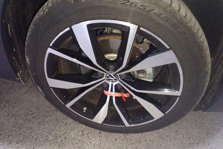 Used Volkswagen Talagon 2021 530TSI Four-Wheel Drive Flagship Shengjing Edition Pro Right Front Wheel Hub