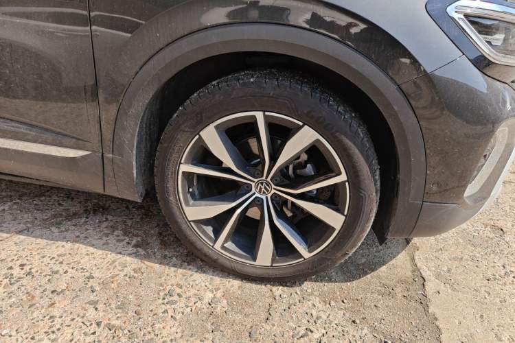 Used Volkswagen Talagon 2021 530TSI Four-Wheel Drive Flagship Shengjing Edition Pro Right Front Wheel Hub