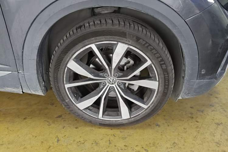 Used Volkswagen Talagon 2021 530TSI Four-Wheel Drive Flagship Shengjing Edition Pro Right Front Wheel Hub