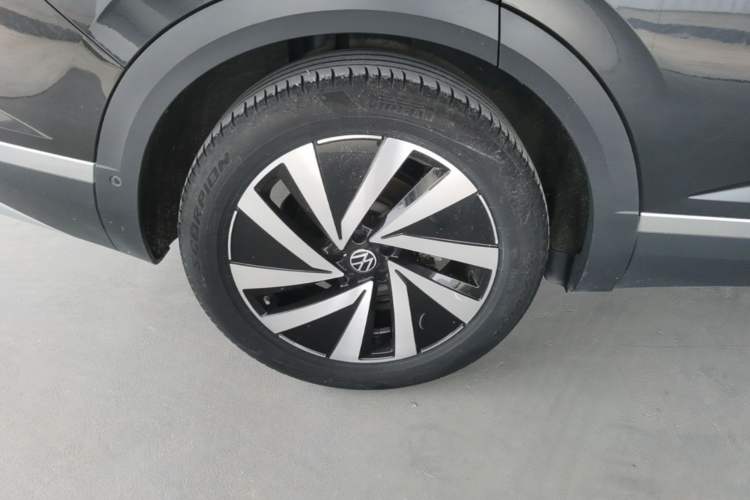 Used Volkswagen Talagon 2021 380TSI Four-Wheel Drive Luxury Premium Edition Pro Right Rear Wheel Hub