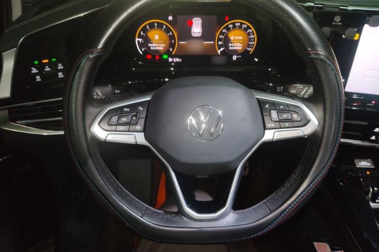 Used Volkswagen Talagon 2021 330TSI Two-Wheel-Drive Luxury Edition – Scenic Version Steering Wheel