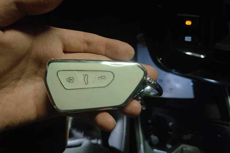 Used Volkswagen Talagon 2021 330TSI Two-Wheel-Drive Luxury Edition – Scenic Version Vehicle Key